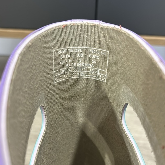 Bogs tie dye splatter rain boots in purple 3Y - Picture 13 of 13